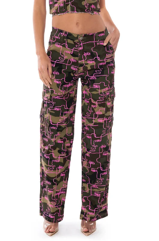 PRINTED CAMO CARGO PANT